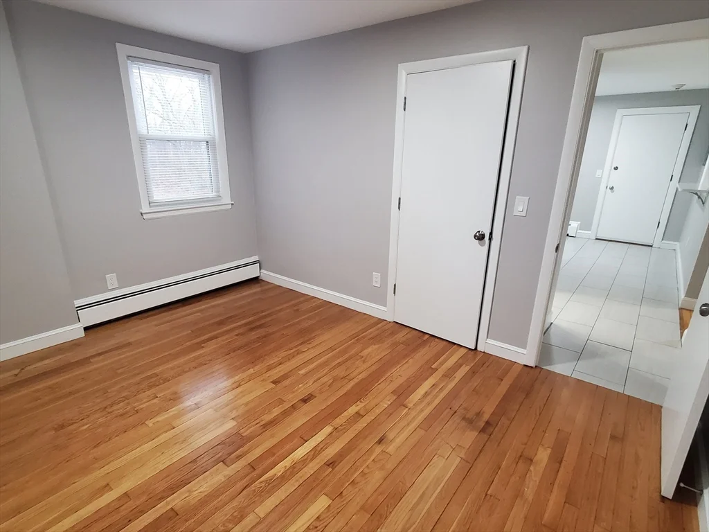 2 bed, 1 bath apartment for rent at 433B Sea St Unit 5, Adams Shore — photo 8 of 14