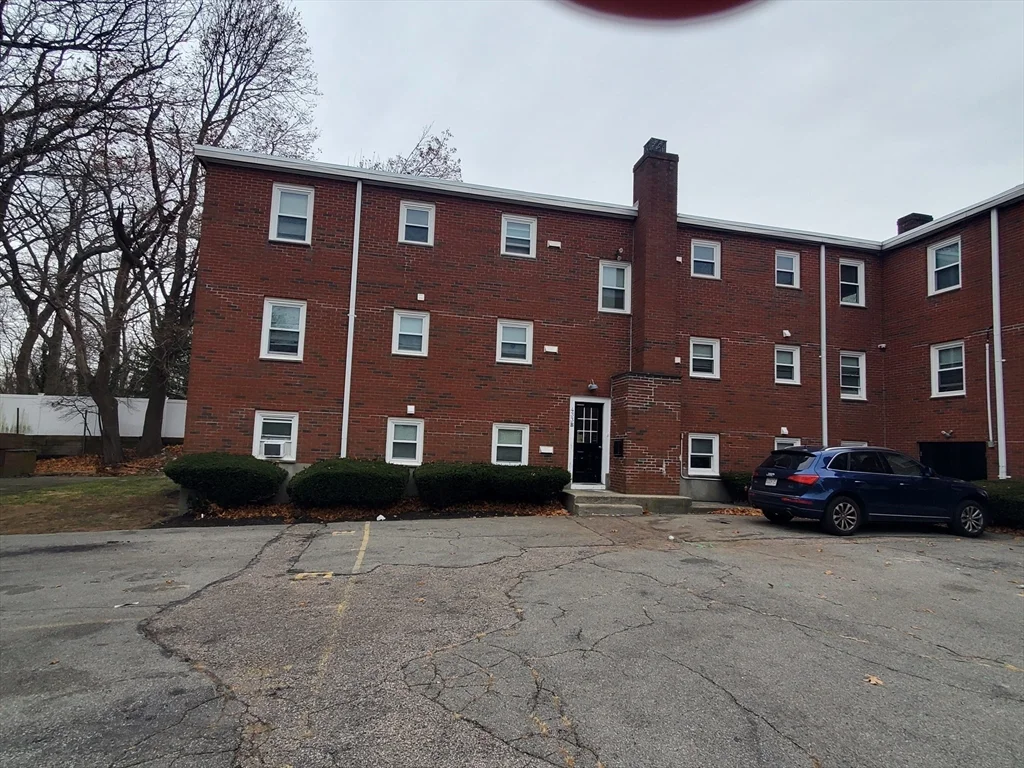 2 bed, 1 bath apartment for rent at 433B Sea St Unit 5, Adams Shore — photo 5 of 14