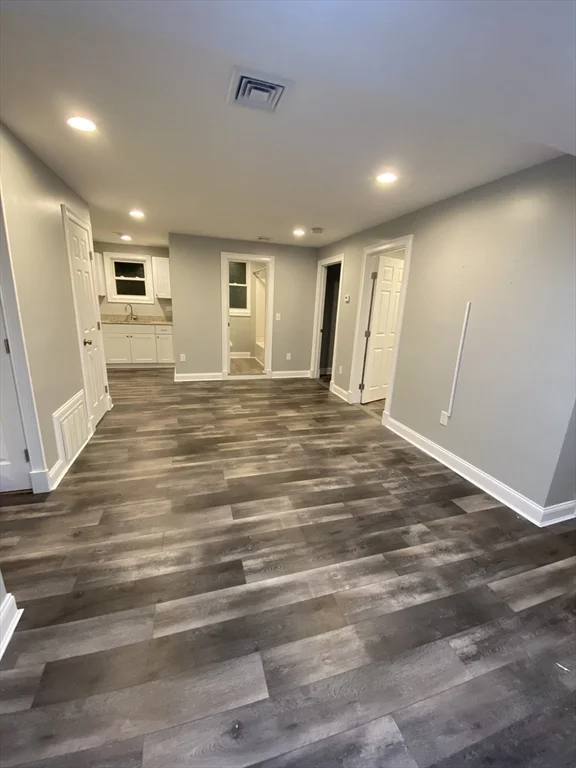 3 bed, 1 bath apartment for rent at 434 Alden St Unit 2, Fall River — photo 3 of 11