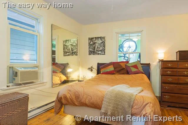 1 bed, 1 bath apartment for rent at 434 Franklin St Unit 2, Central Square — photo 8 of 18