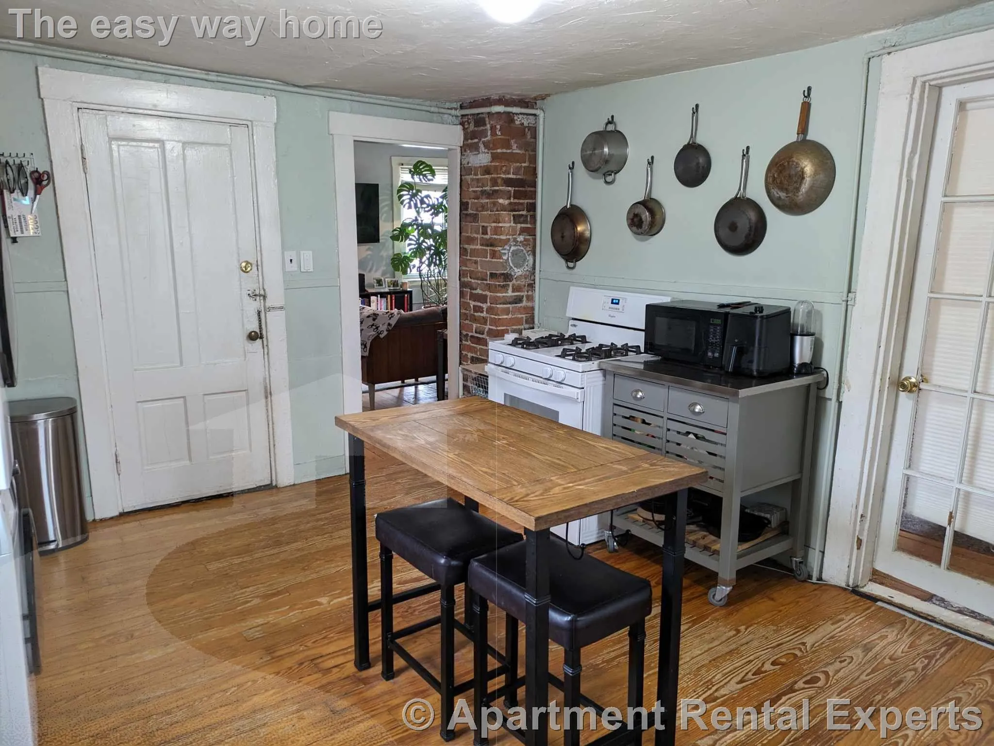 1 bed, 1 bath apartment for rent at 434 Franklin St Unit 3, Central Square — photo 3 of 6