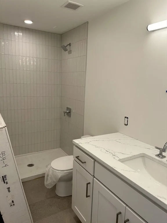 3 bed, 1 bath apartment for rent at 434 Mass Ave Unit 5, Cambridge — photo 4 of 6