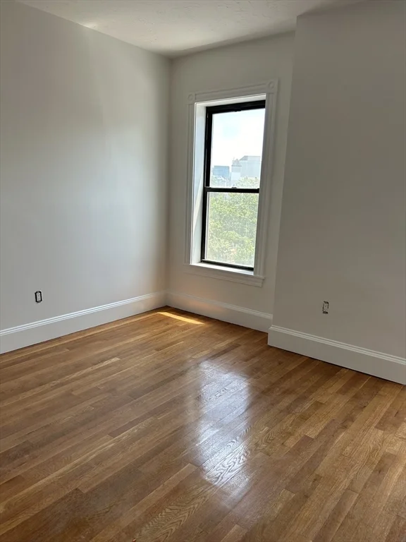 3 bed, 1 bath apartment for rent at 434 Mass Ave Unit 5, Cambridge — photo 5 of 6