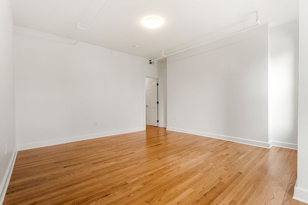 2 bed, 1 bath apartment for rent at 434 Mass Unit 1, Cambridgeport — photo 22 of 23