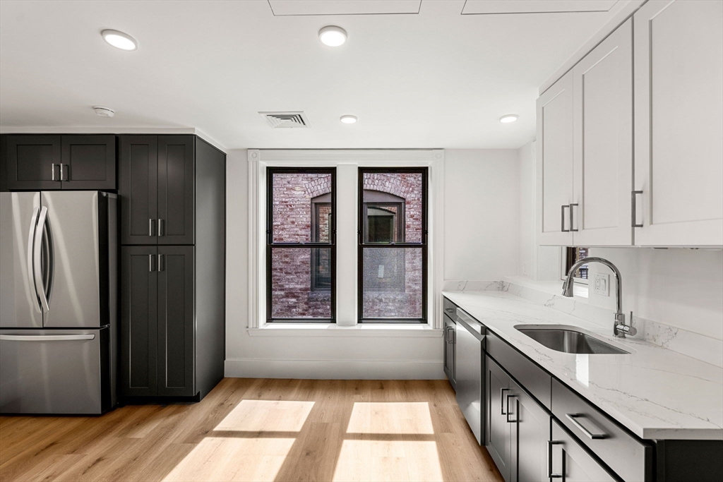 2 bed, 1 bath apartment for rent at 434 Mass Unit 1, Cambridgeport — photo 2 of 23