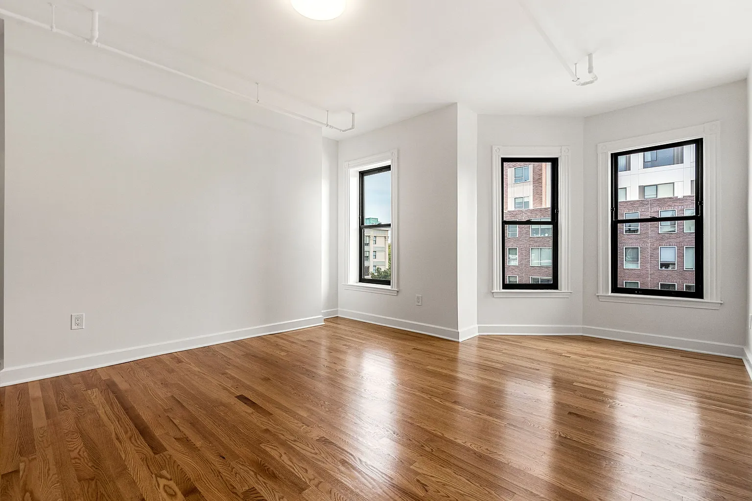 4 bed, 2 bath apartment for rent at 434 Massachusetts Ave Unit 2, South End — photo 10 of 16