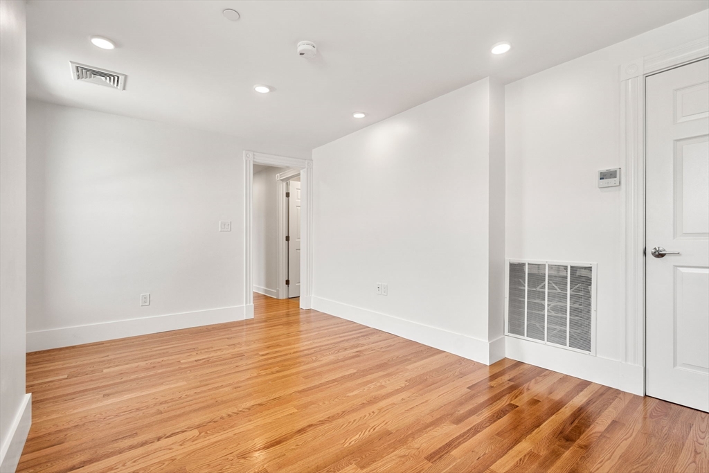 4 bed, 2 bath apartment for rent at 434 Mass Unit 8, Central Square — photo 12 of 19