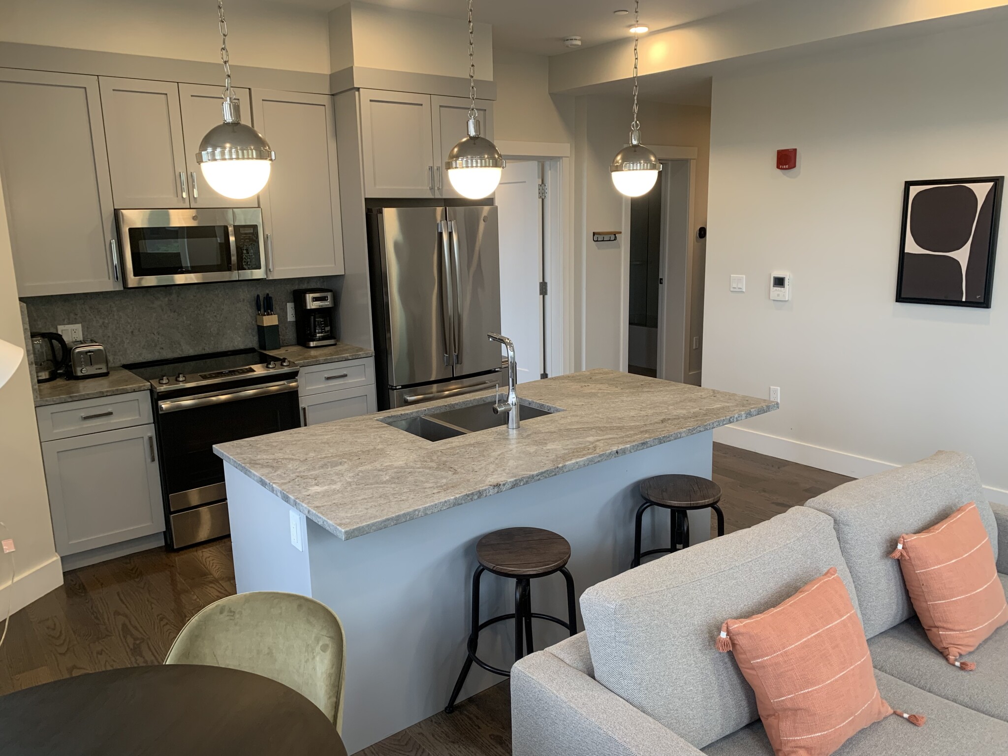 2 bed, 2 bath apartment for rent at 434 Mcgrath Highway Unit 201 Copy, Prospect Hill — photo 2 of 33