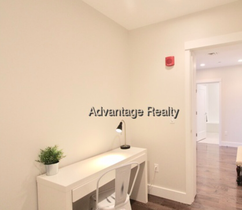 2 bed, 2 bath apartment for rent at 434 Mcgrath Highway Unit 206, Prospect Hill — photo 8 of 25