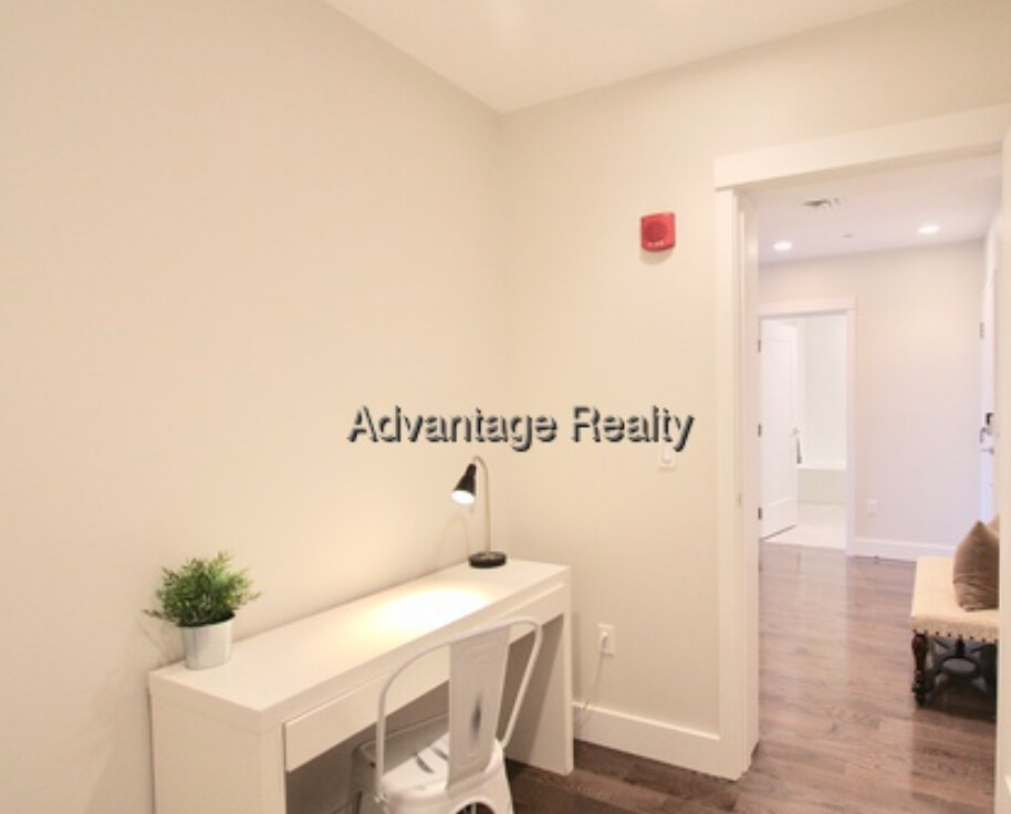 2 bed, 2 bath apartment for rent at 434 Mcgrath Highway Unit 206, Prospect Hill — photo 9 of 25