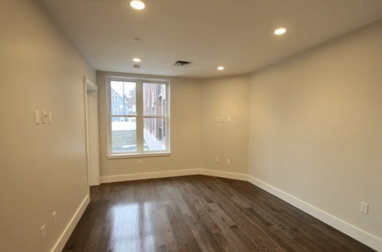 1 bed, 1 bath apartment for rent at 434 Mcgrath Highway Unit 213, Prospect Hill — photo 5 of 20