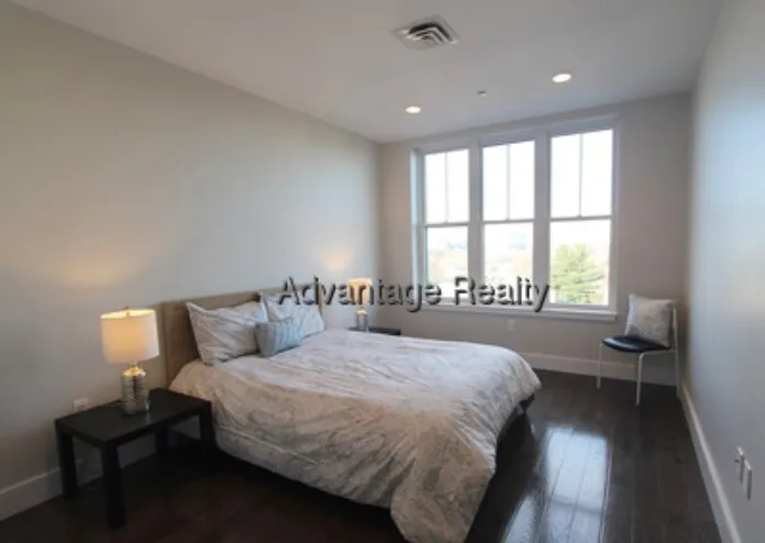2 bed, 2 bath apartment for rent at 434 Mcgrath Highway Unit 302, Prospect Hill — photo 5 of 19