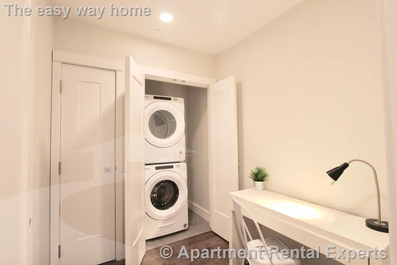2 bed, 2 bath apartment for rent at 434 Mcgrath Hwy Unit 302, Prospect Hill — photo 7 of 8