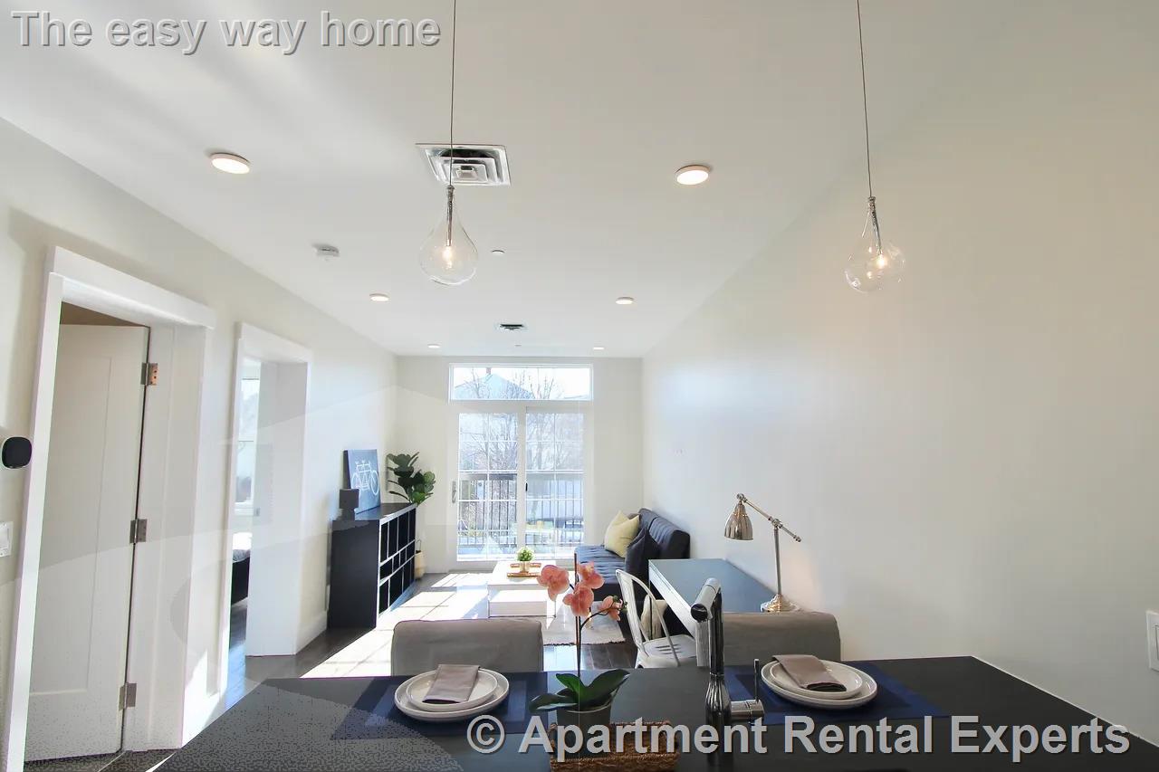 1 bed, 1 bath apartment for rent at 434 Mcgrath Hwy Unit 304, Prospect Hill — photo 5 of 6