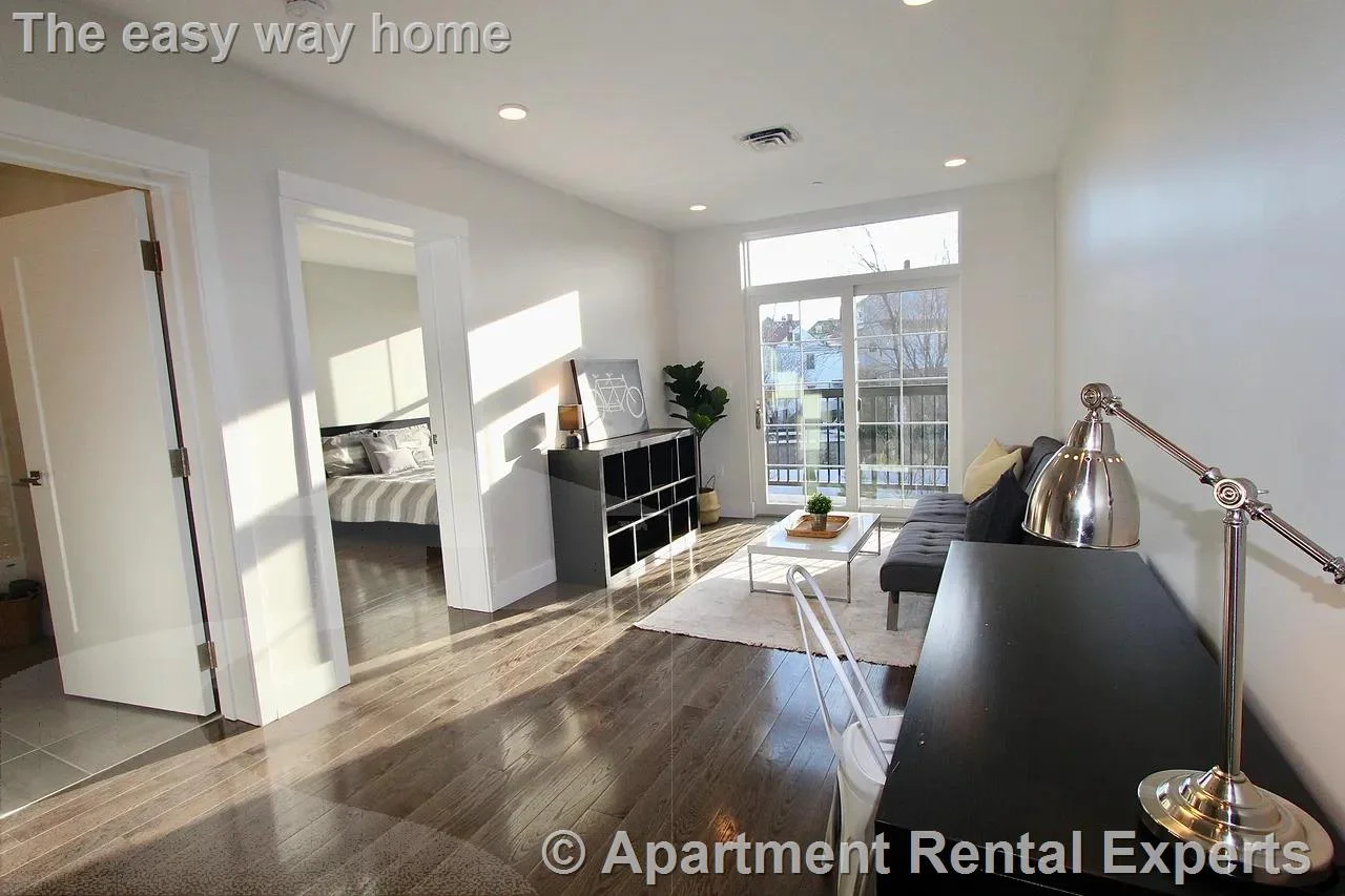 1 bed, 1 bath apartment for rent at 434 Mcgrath Hwy Unit 413, Prospect Hill — photo 5 of 8