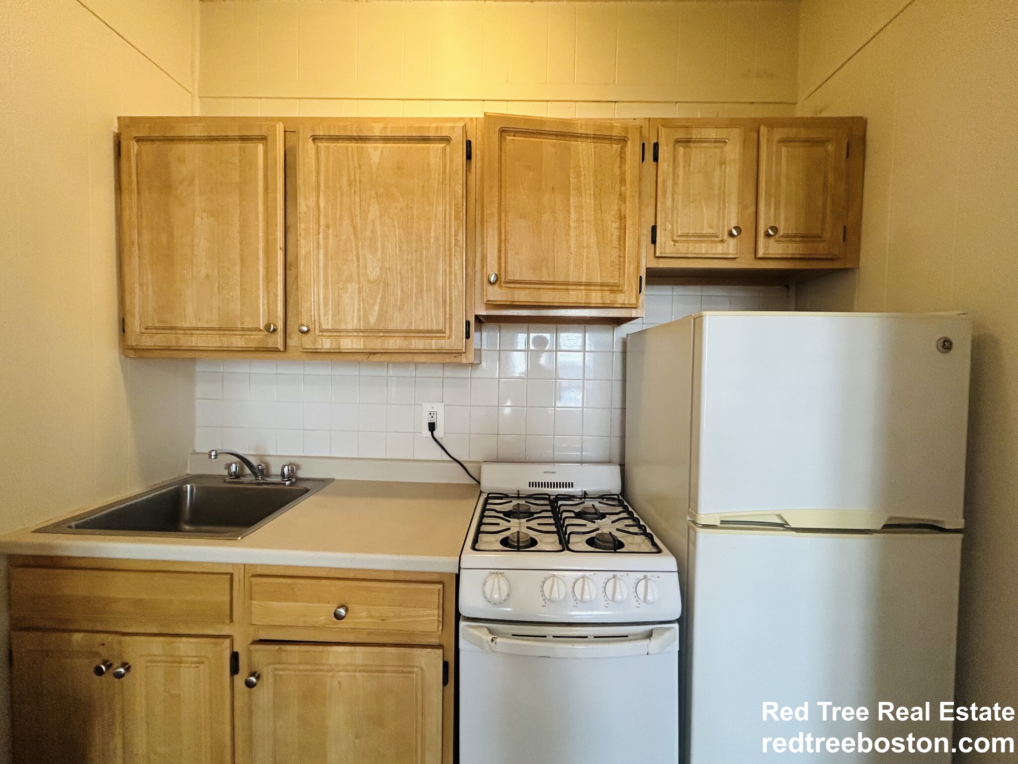 1 bed, 1 bath apartment for rent at 435 Cambridge St Unit 3, Allston — photo 2 of 19