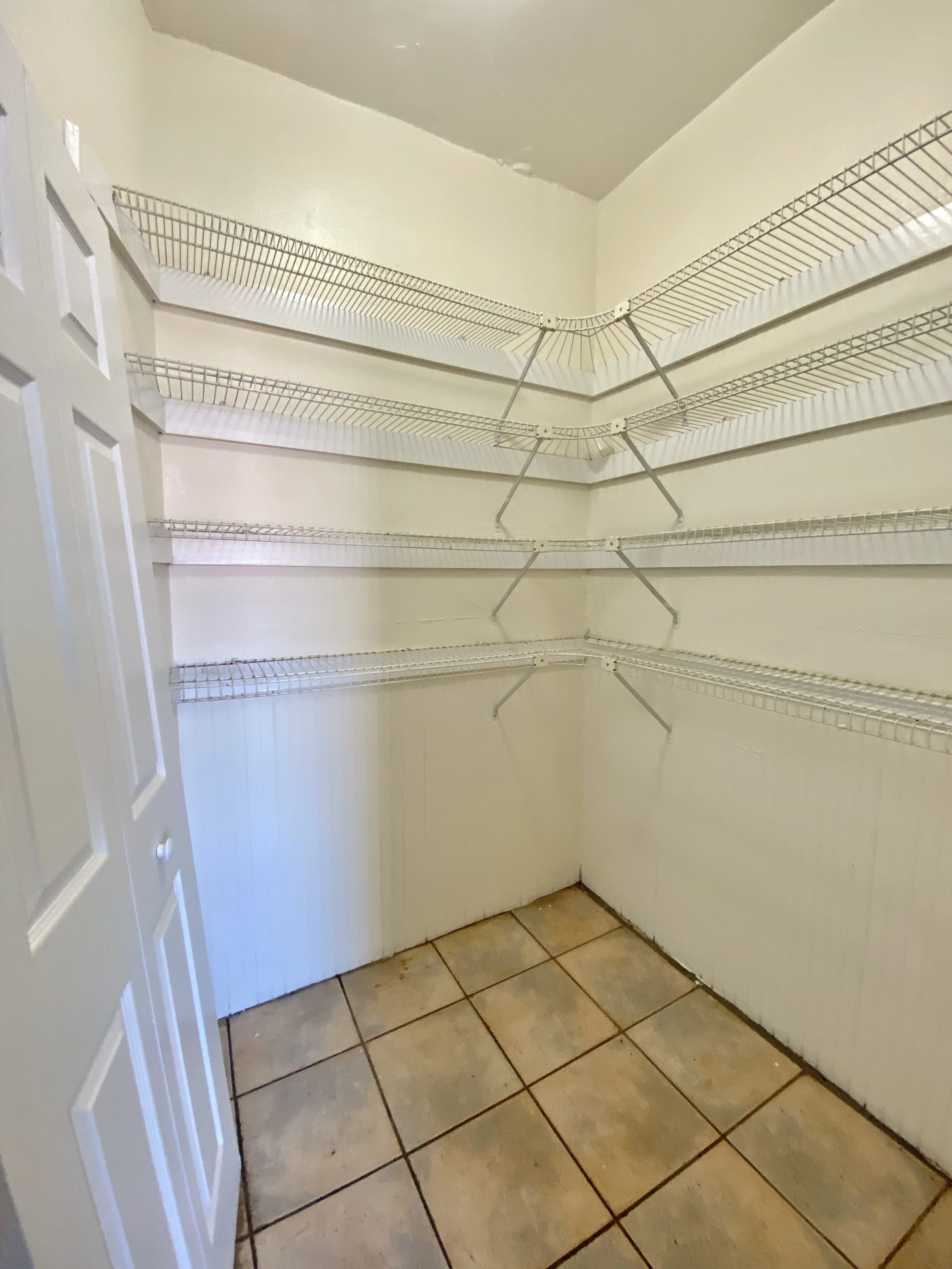 3 bed, 1 bath apartment for rent at 435 Cambridge St Unit 5, Allston — photo 8 of 15