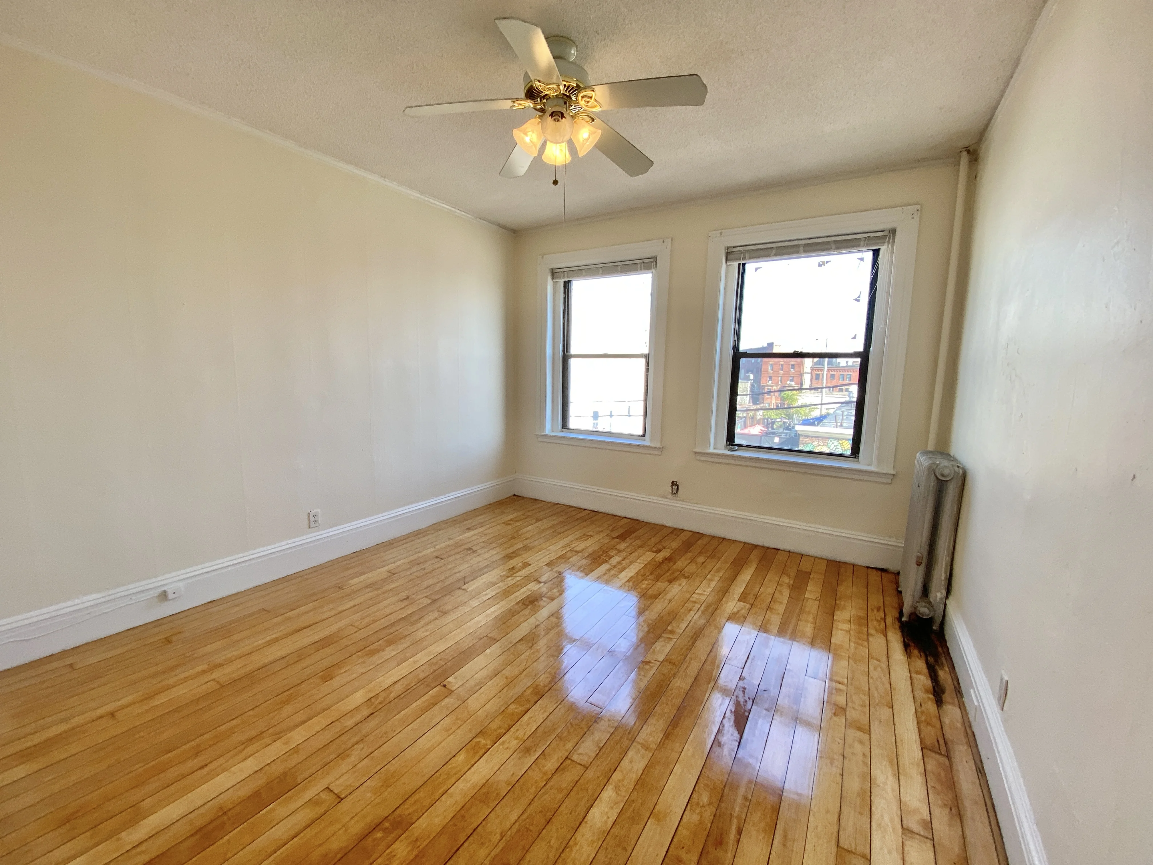 3 bed, 1 bath apartment for rent at 435 Cambridge St Unit 5, Allston — photo 4 of 15