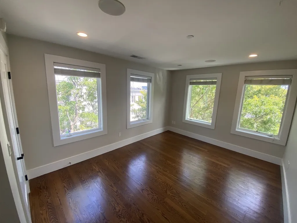2 bed, 2 bath apartment for rent at 435 3rd St Unit 3, South Boston — photo 10 of 18
