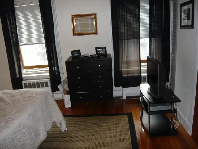 3 bed, 1 bath apartment for rent at 435 Hanover St Unit 4D, North End — photo 12 of 14