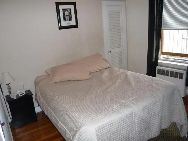 3 bed, 1 bath apartment for rent at 435 Hanover St Unit 4D, North End — photo 11 of 14