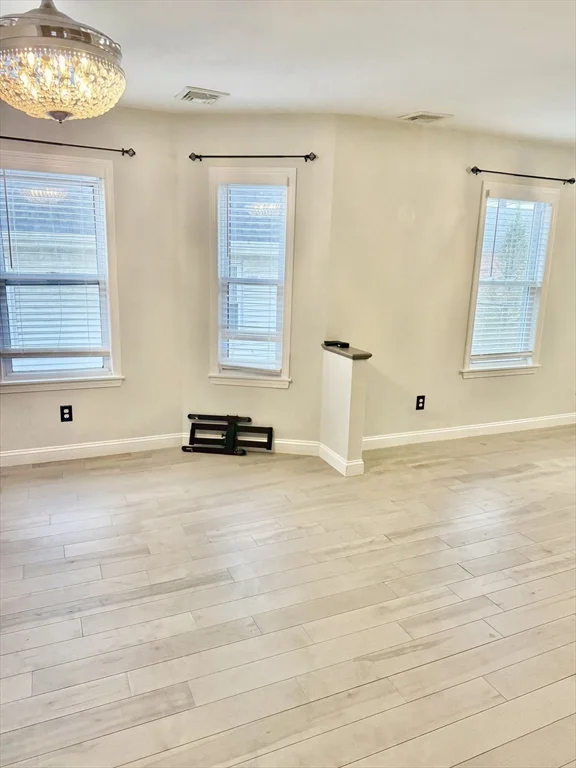 3 bed, 2 bath apartment for rent at 435 Lebanon St Unit 1, Malden — photo 24 of 37