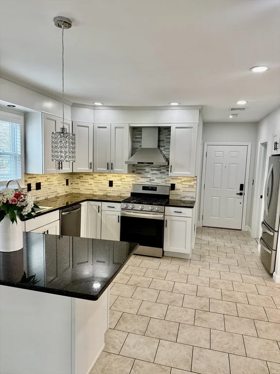 3 bed, 2 bath apartment for rent at 435 Lebanon St Unit 1, Malden — photo 37 of 37
