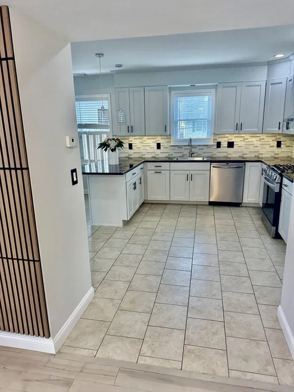 3 bed, 2 bath apartment for rent at 435 Lebanon St Unit 1, Malden — photo 28 of 37