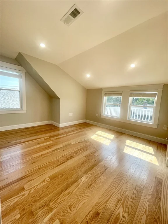 5 bed, 2 bath apartment for rent at 435 Newport Rd Unit 2, Strawberry Hill — photo 28 of 38