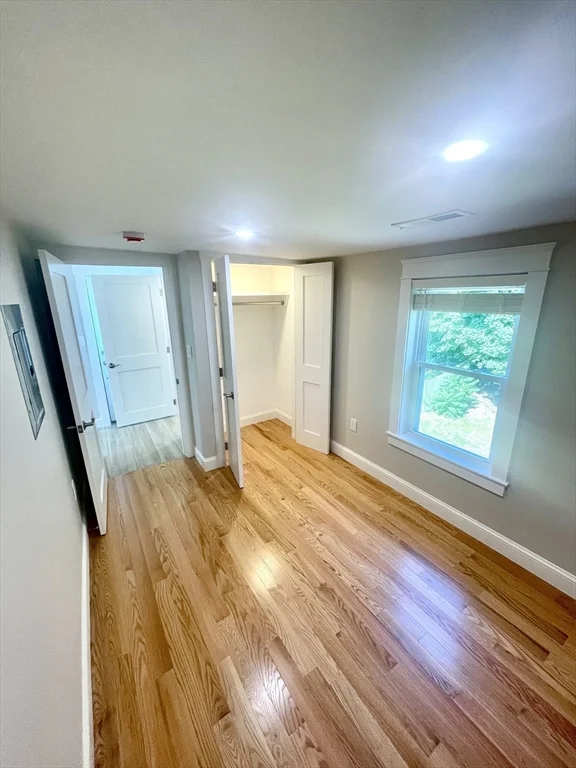 5 bed, 2 bath apartment for rent at 435 Newport Rd Unit 2, Strawberry Hill — photo 27 of 38