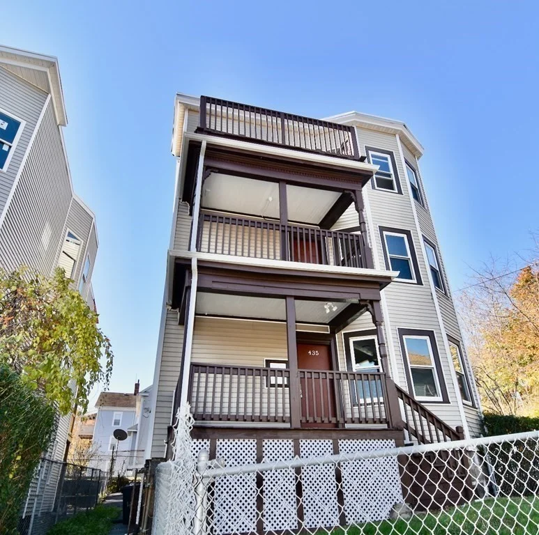 3 bed, 1 bath apartment for rent at 435 Quincy St Unit 1, Dorchester — photo 4 of 14