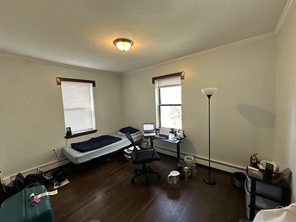 4 bed, 1 bath apartment for rent at 435 Walnut Ave Unit 10, Jamaica Plain — photo 4 of 18