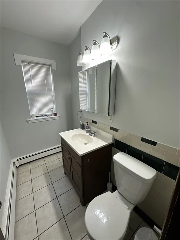 4 bed, 1 bath apartment for rent at 435 Walnut Ave Unit 10, Jamaica Plain — photo 6 of 18