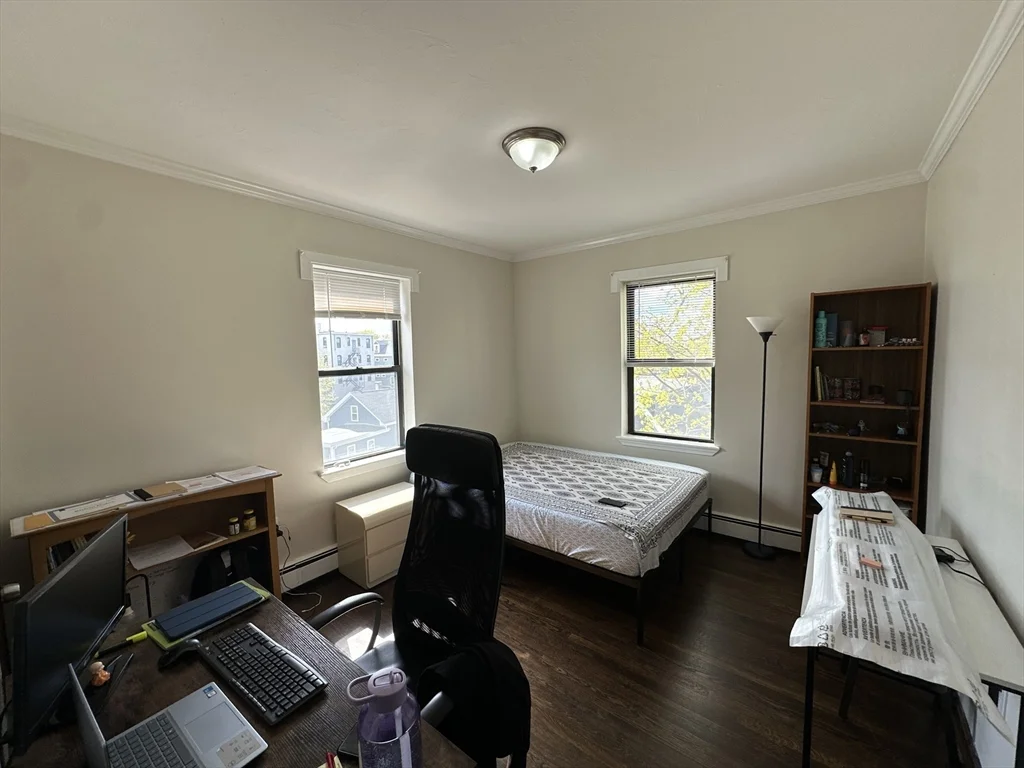 4 bed, 1 bath apartment for rent at 435 Walnut Ave Unit 10, Jamaica Plain — photo 11 of 18