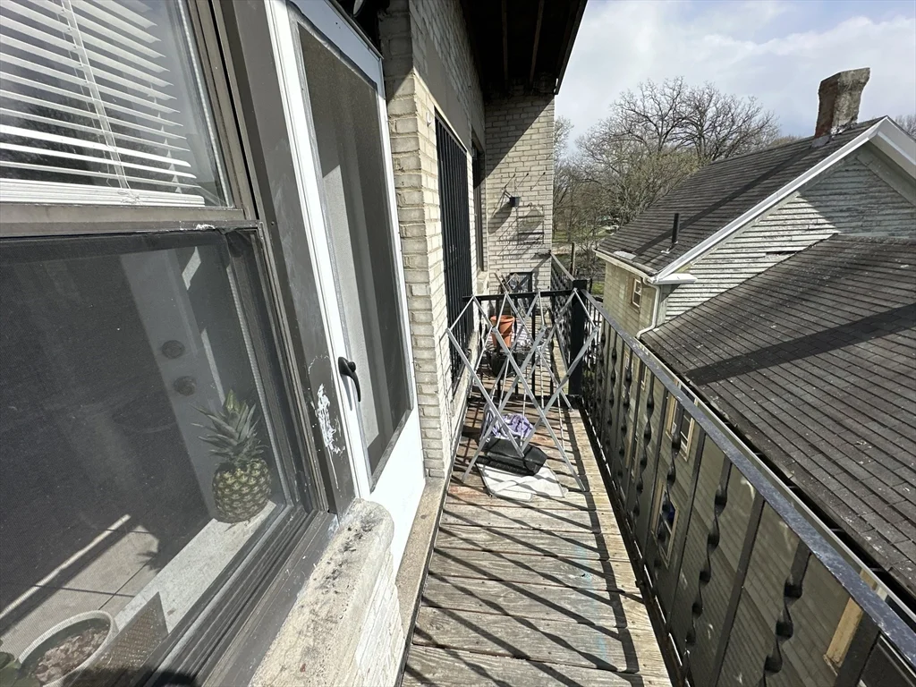 4 bed, 1 bath apartment for rent at 435 Walnut Ave Unit 10, Jamaica Plain — photo 17 of 18