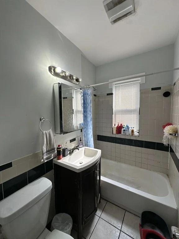 4 bed, 1 bath apartment for rent at 435 Walnut Ave Unit 10, Jamaica Plain — photo 14 of 18