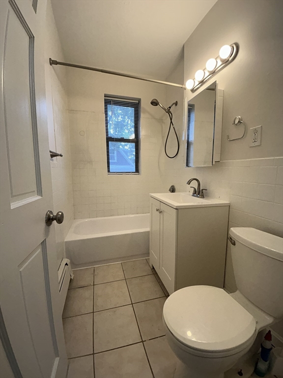 2 bed, 1 bath apartment for rent at 435 Walnut Ave Unit 3, Boston — photo 10 of 10