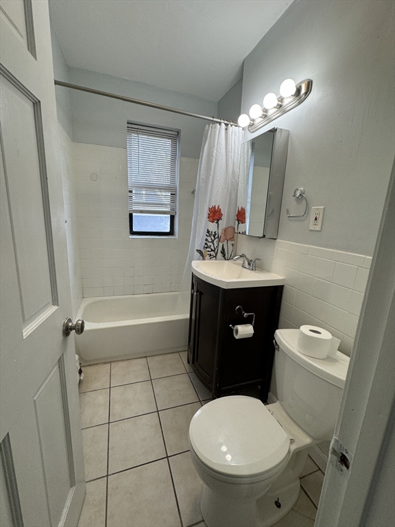 2 bed, 1 bath apartment for rent at 435 Walnut Ave Unit 3, Boston — photo 5 of 10