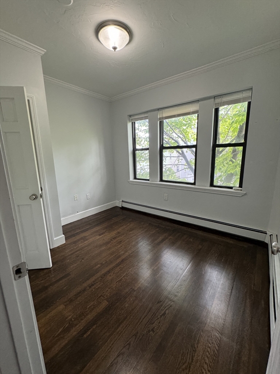 2 bed, 1 bath apartment for rent at 435 Walnut Ave Unit 3, Boston — photo 2 of 10