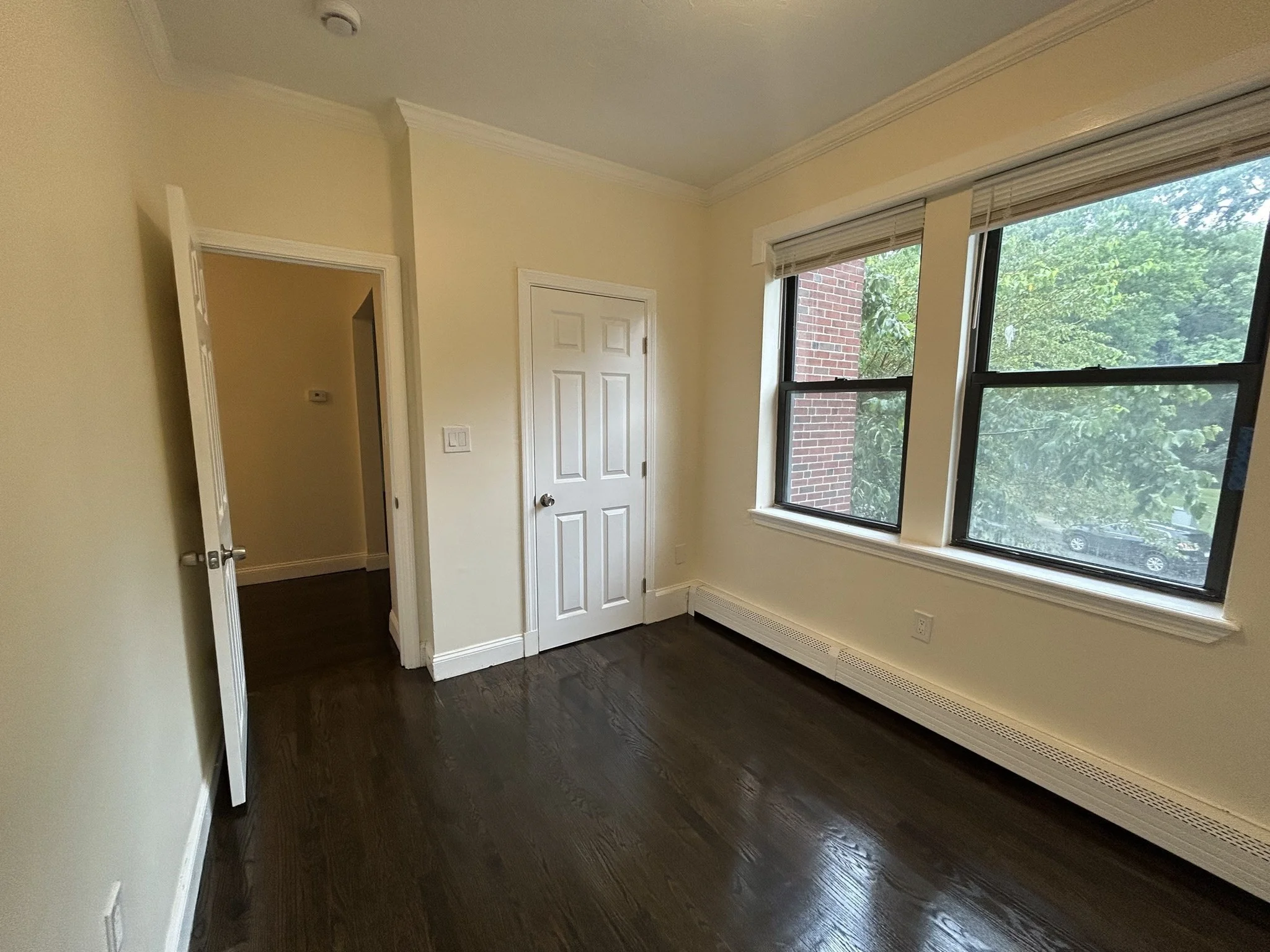 4 bed, 1 bath apartment for rent at 435 Walnut Ave Unit 6, Jamaica Plain — photo 10 of 12