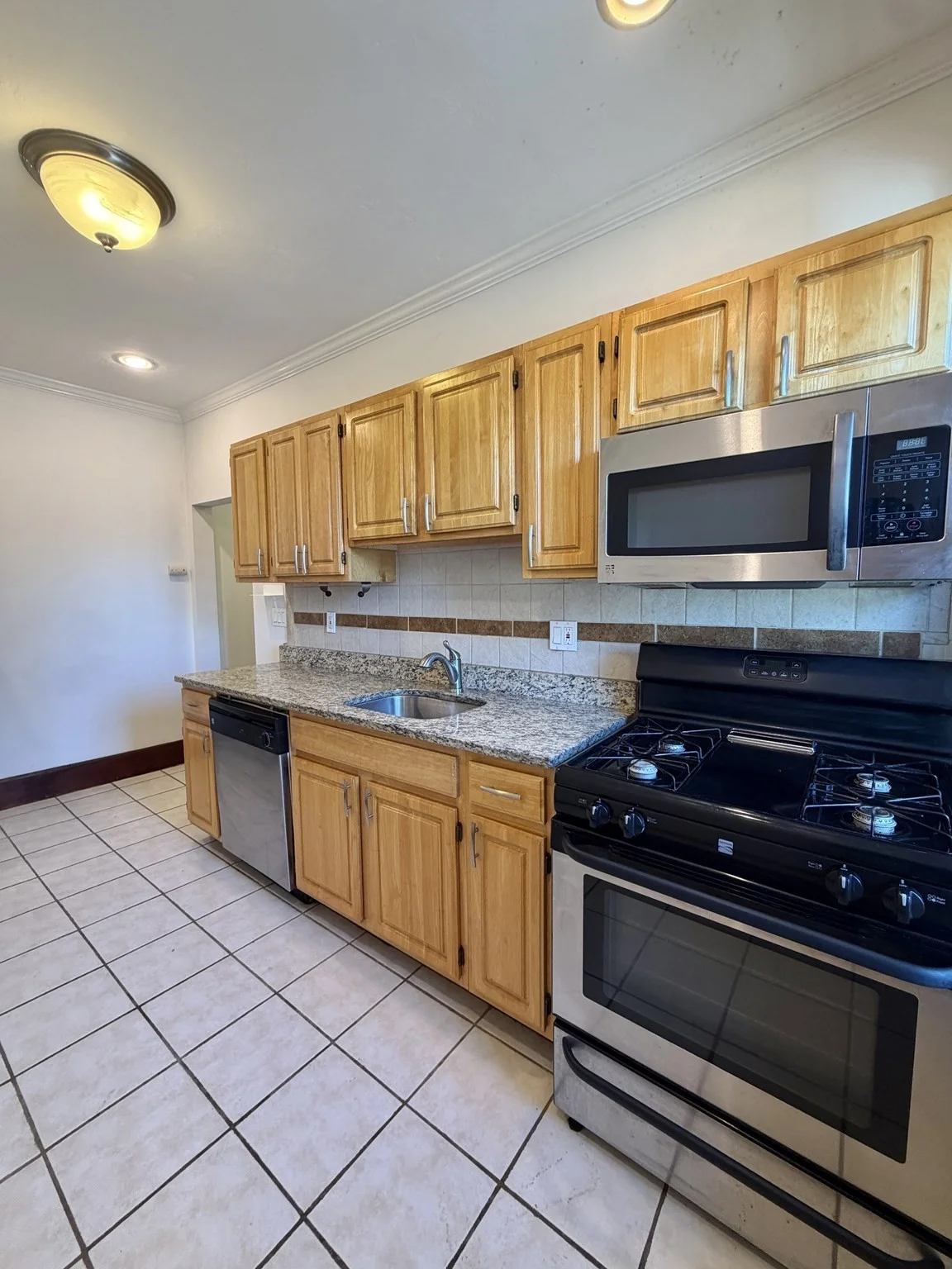 1 bed, 1 bath apartment for rent at 435 Walnut Ave Unit 8, Jamaica Plain — photo 3 of 11