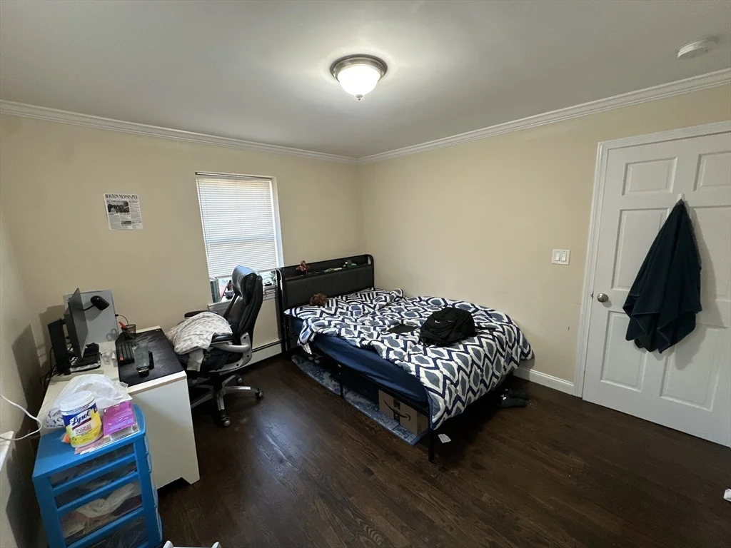 3 bed, 1 bath apartment for rent at 435 Walnut Ave Unit A, Jamaica Plain — photo 4 of 12