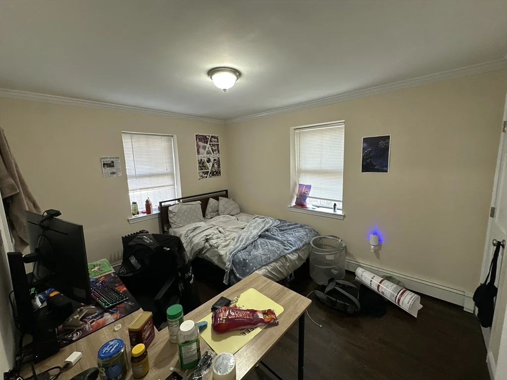 3 bed, 1 bath apartment for rent at 435 Walnut Ave Unit A, Jamaica Plain — photo 10 of 12