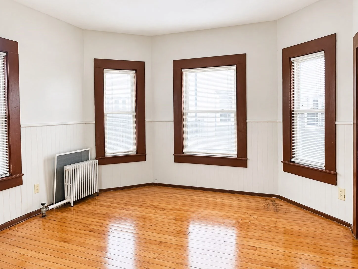 2 bed, 1 bath apartment for rent at 436 Warren Ave Unit 1F, Brockton — photo 4 of 11