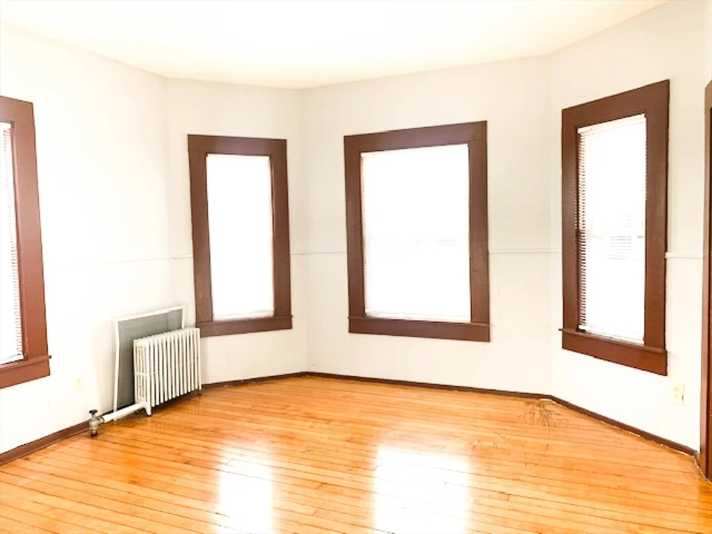 2 bed, 1 bath apartment for rent at 436 Warren Ave Unit 1F, Brockton — photo 5 of 14