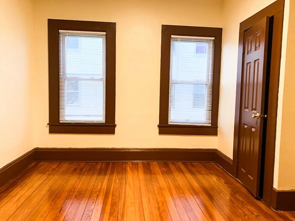 2 bed, 1 bath apartment for rent at 436 Warren Ave Unit 1F, Brockton — photo 8 of 14