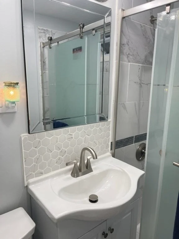 2 bed, 1 bath apartment for rent at 436 Warren Ave Unit 1R, Brockton — photo 5 of 14