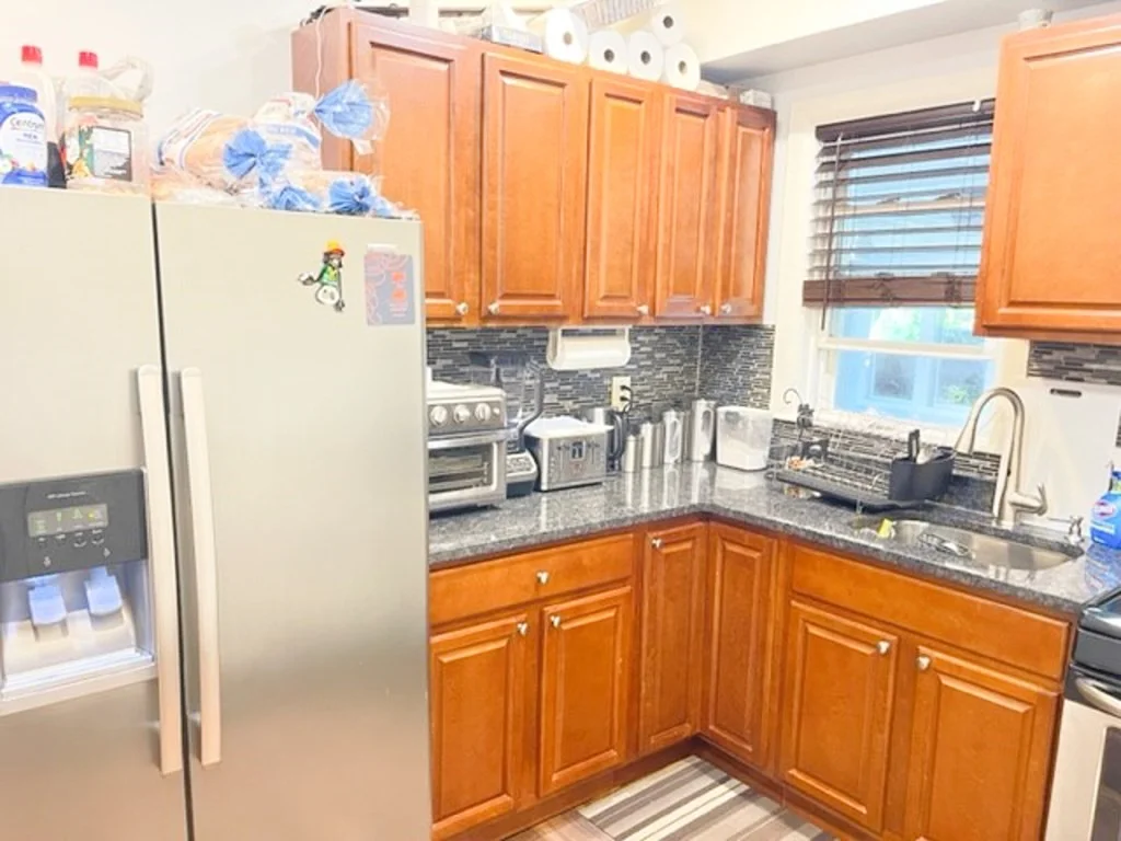 2 bed, 1 bath apartment for rent at 436 Warren Ave Unit 1R, Brockton — photo 3 of 14