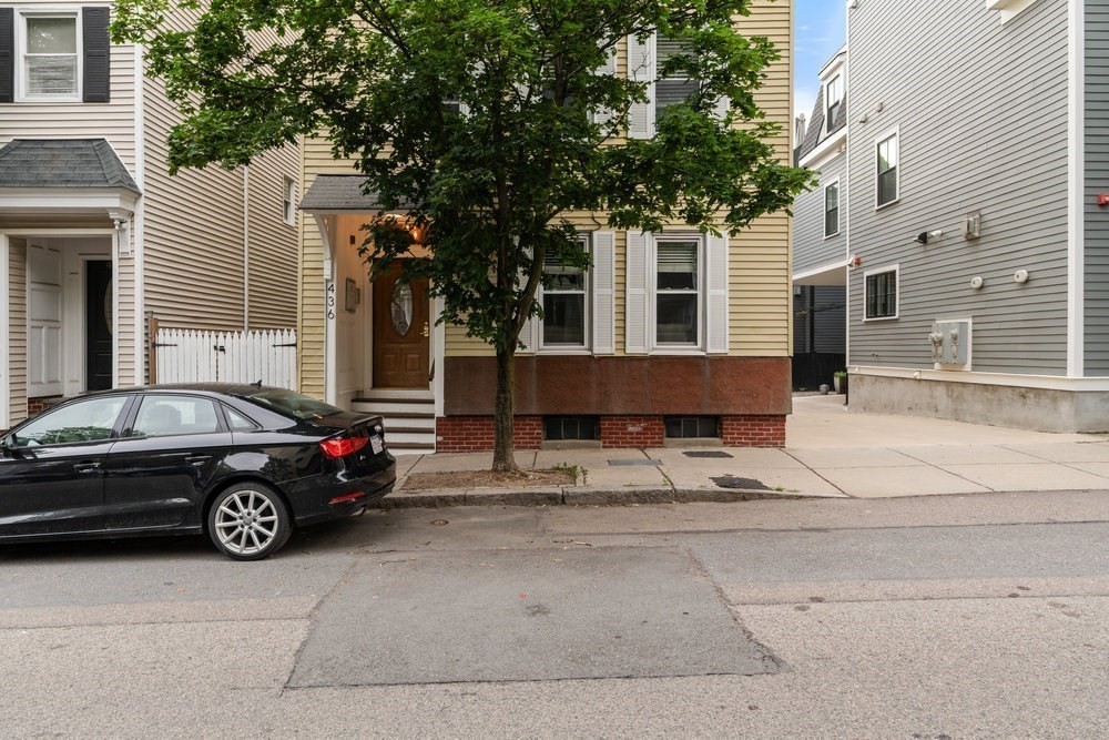 2 bed, 1 bath apartment for rent at 436 West 2nd St Unit 1, South Boston — photo 24 of 25