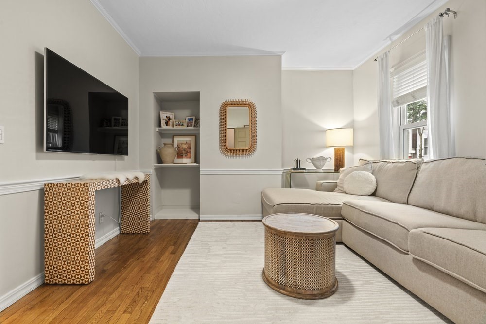 2 bed, 1 bath apartment for rent at 436 West 2nd St Unit 1, South Boston — photo 7 of 25